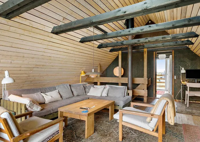 Дом отдыха 2 Bedroom Cozy In *